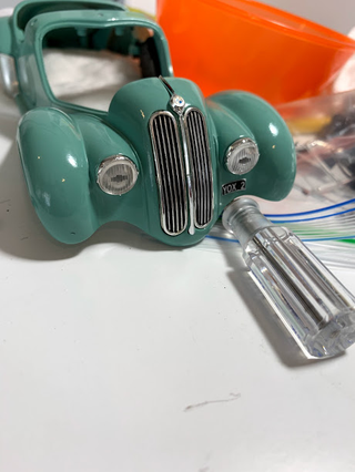 Illustration for article titled The Cultivated Collector Wanted a Green 328, So I Built One